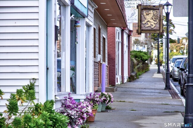 Building Photo - 6 Stevens Rd