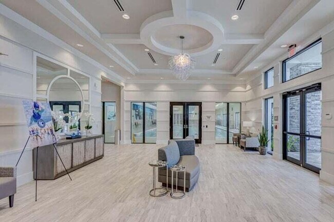 Building Photo - 11583 SW Oceanfront Ct