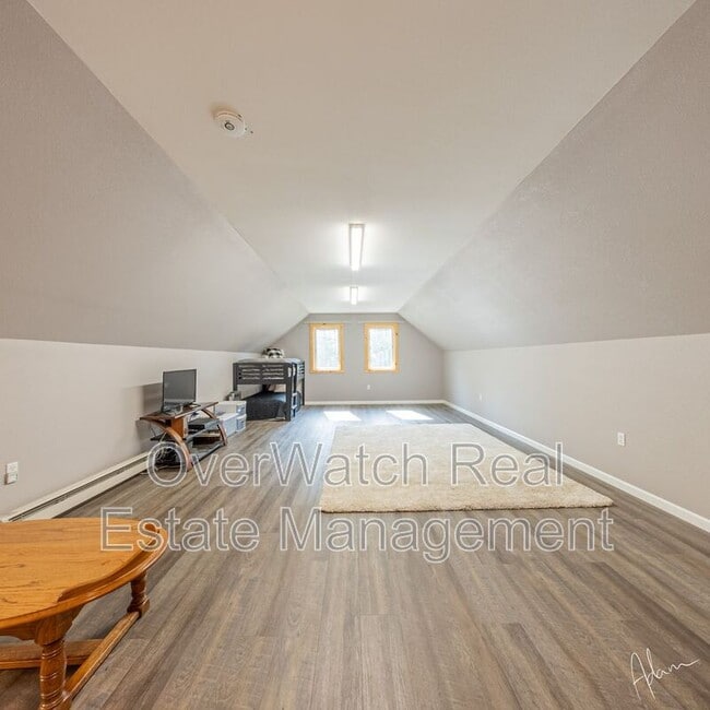 Building Photo - 1047 S Wolf Rd