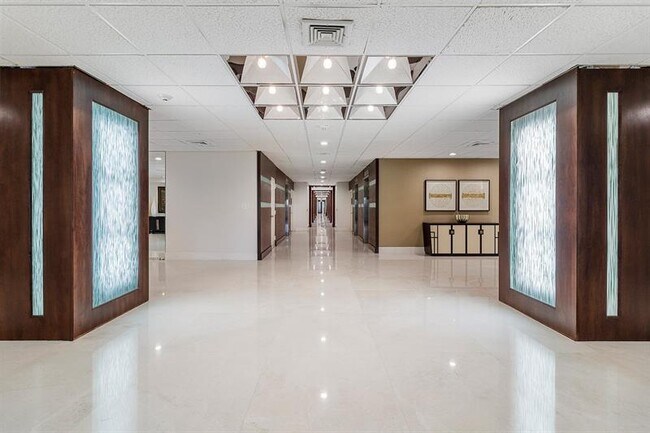 Building Photo - 3500 Galt Ocean Dr