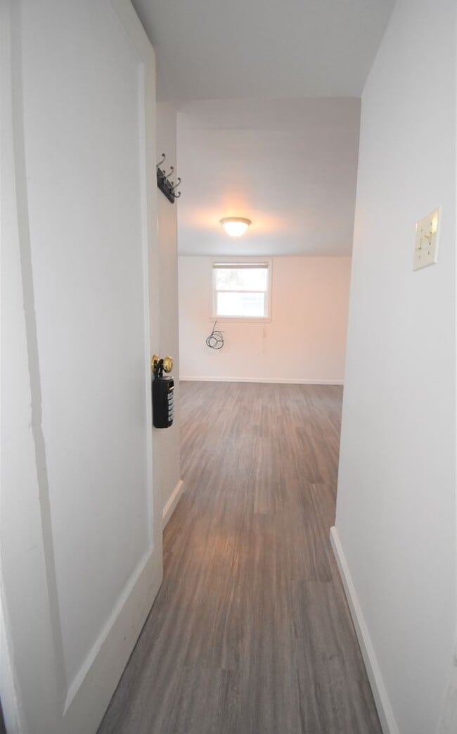 Primary Photo - Great location, two blocks south of downto...