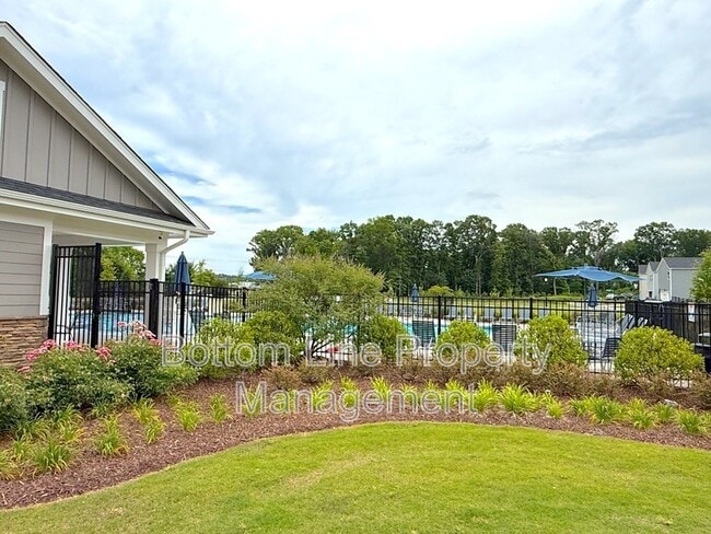 Building Photo - 629 Cranford Dr