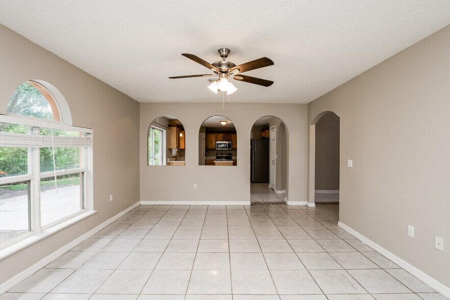 Building Photo - 2987 Elbib Dr