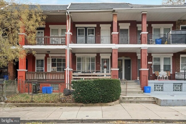 Building Photo - 6020 Catharine St