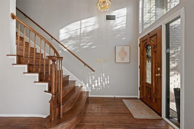 Building Photo - 7501 Vail Valley Dr