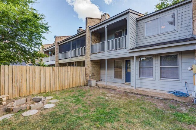Building Photo - 103 Normal Park Dr