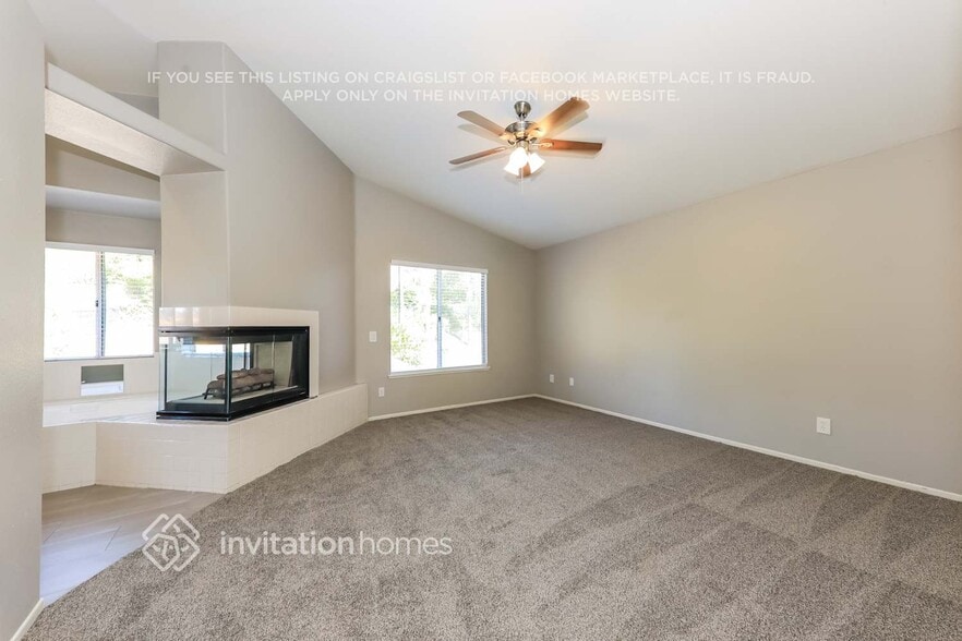 Building Photo - 545 Athens St