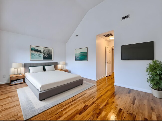 Building Photo - 126 OGDEN Ave