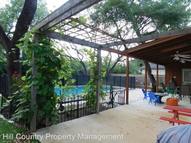 Building Photo - 13218 Tamayo Dr