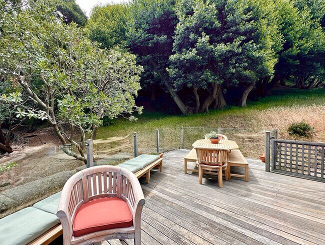 Building Photo - Stunning Sausalito Retreat with Bay Views & Private Meadow