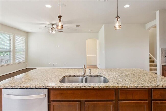 Building Photo - 1013 Fred Couples Ct