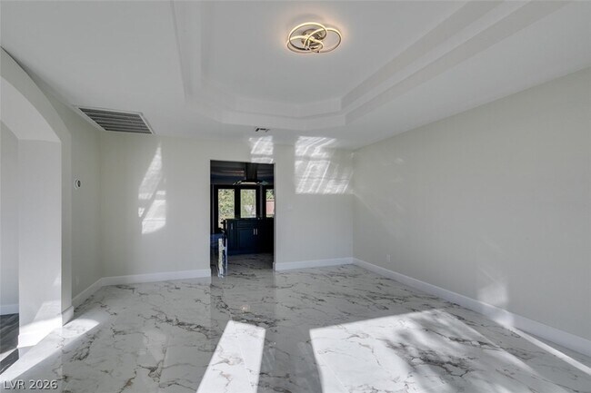 Building Photo - 7040 Obannon Drive