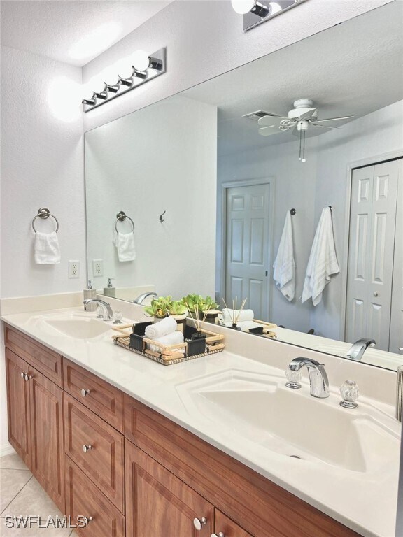 Building Photo - 220 18th Ave NW