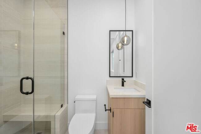 Building Photo - 5248 Auckland Ave