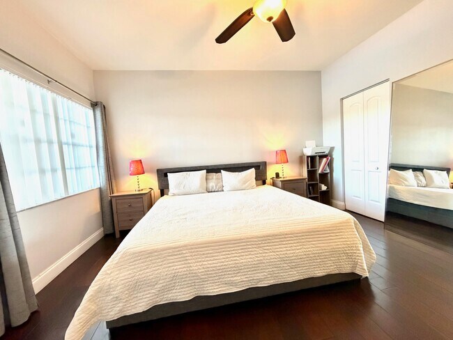 Building Photo - 651 Cypress Lake Blvd