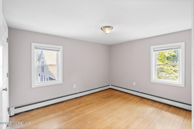 Building Photo - 425 W Park Ave