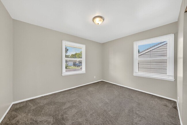 Building Photo - Section 8 Accepted