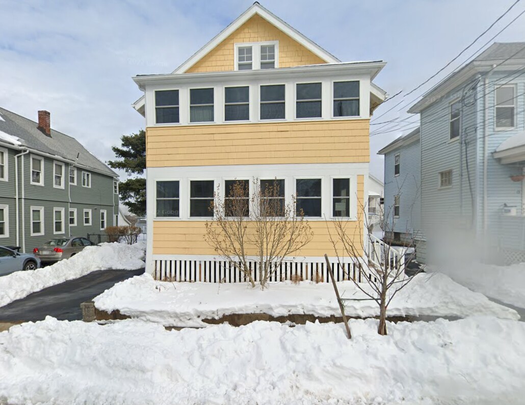 Building Photo - 61 Putnam St
