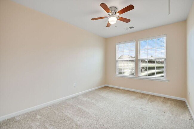 Building Photo - 3 Bedroom Townhome in Mechanicsville – $2,400/mo