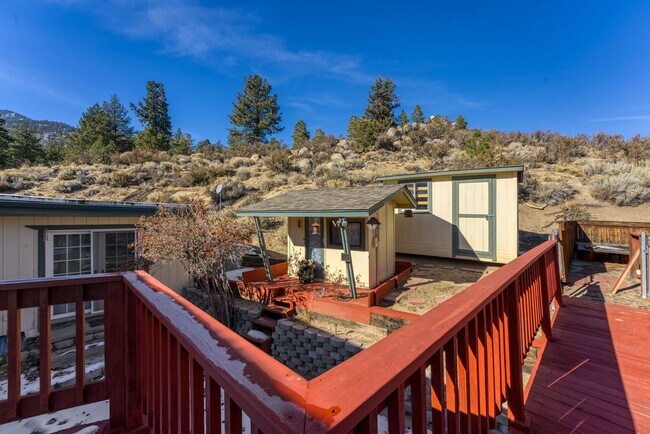 Building Photo - FULLY FURNISHED Home in the Mountains