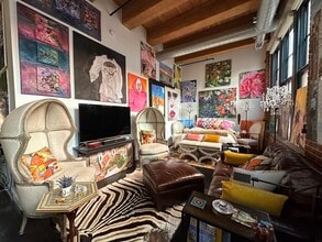 Building Photo - 319 A St