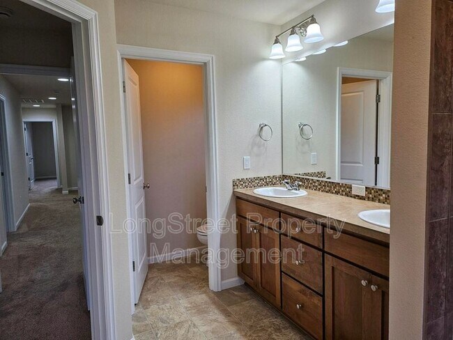 Building Photo - 6355 SE Imagine Way