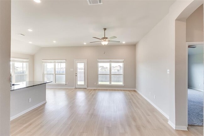 Building Photo - 7747 Merry Oaks Cv