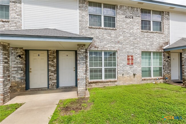 Building Photo - 4005 Doraine Ct