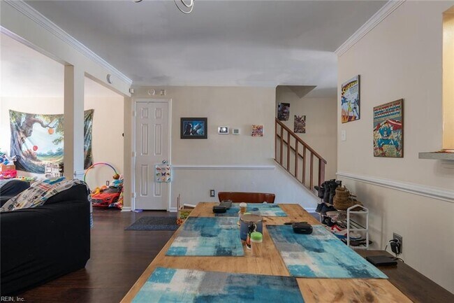 Building Photo - 5479 Lynbrook Landing