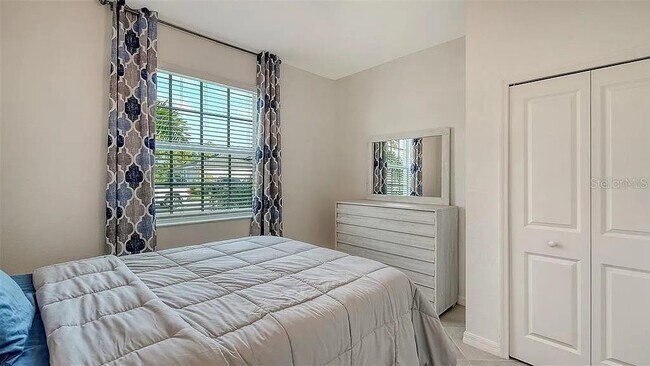 Building Photo - 10896 Pinot Dr