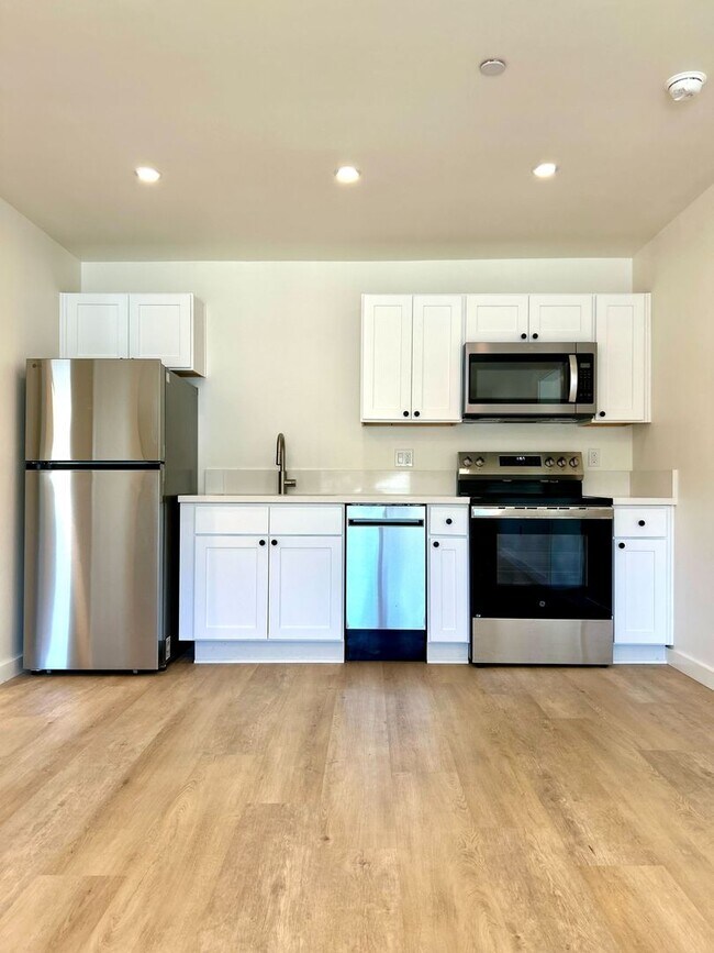 Building Photo - Now Leasing for the 2026-2027 School Year:...