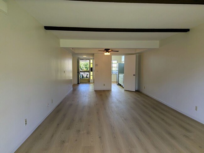 Building Photo - 5069 Cribari Bluff