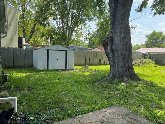 Building Photo - 7891 Areopagitica Ave