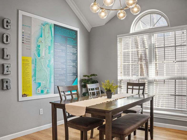 Building Photo - 410 Willington Ln