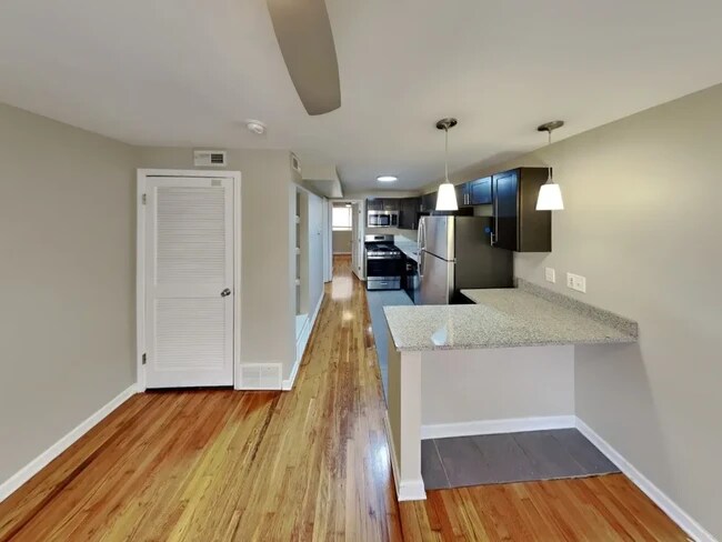 Building Photo - Lantern Square Apartments-B5
