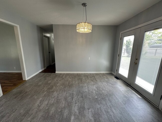 Building Photo - 2063 W Highland Ln