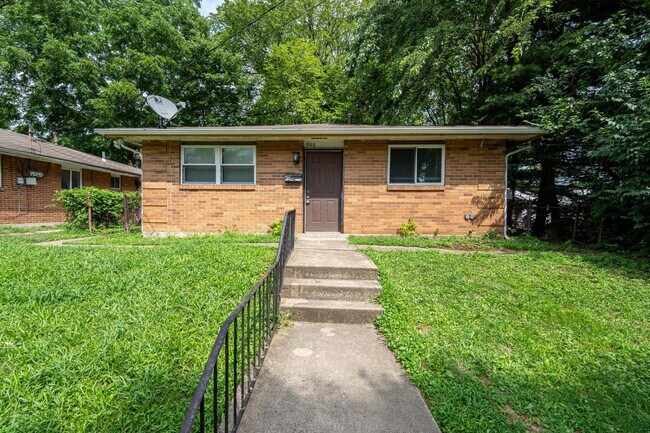 Building Photo - 960 Ferndale Pl