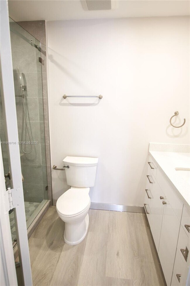 Building Photo - 10681 SW 156th Pl