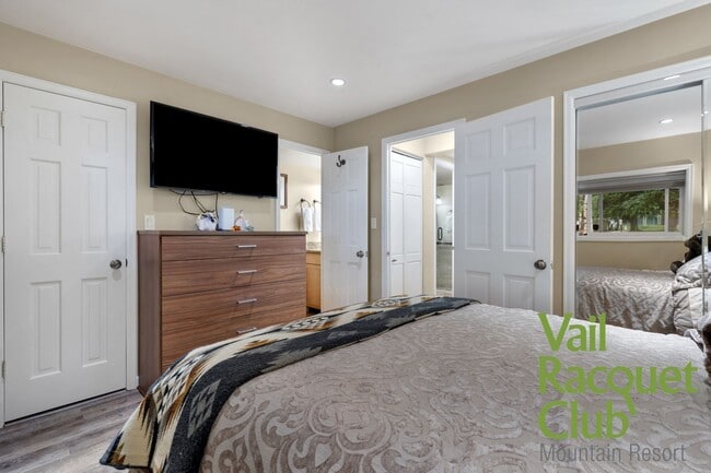 Building Photo - 4600 Vail Racquet Club Dr