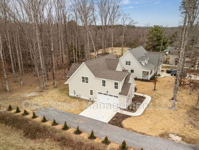 Building Photo - 2955 Corral Rd