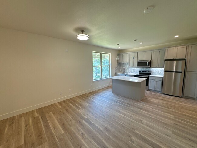 Interior Photo - Kara Mingo