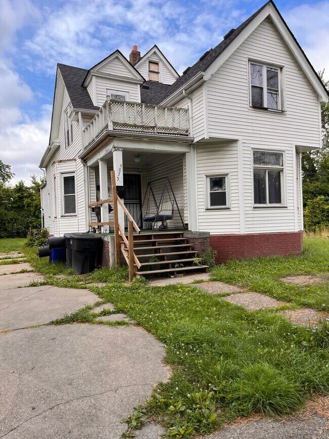 Building Photo - Cozy 2-Bedroom Apartment in Prime Location...