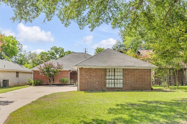 Building Photo - 10007 Brantley Bend