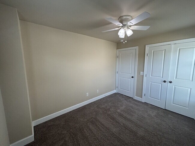 Building Photo - Spacious 3-Bed 2.5 Bath Townhome for Rent in Algood
