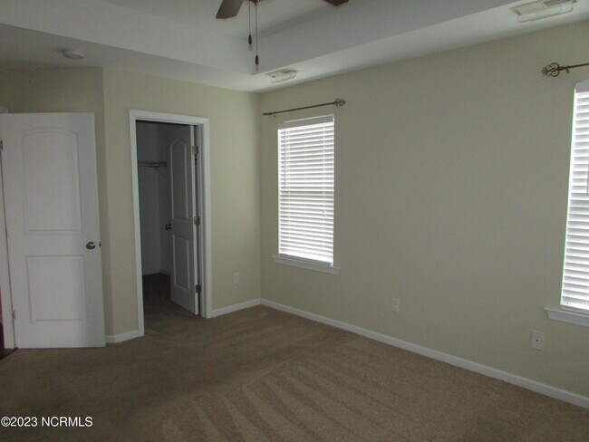 Building Photo - 4409 Southern Pine Dr SE