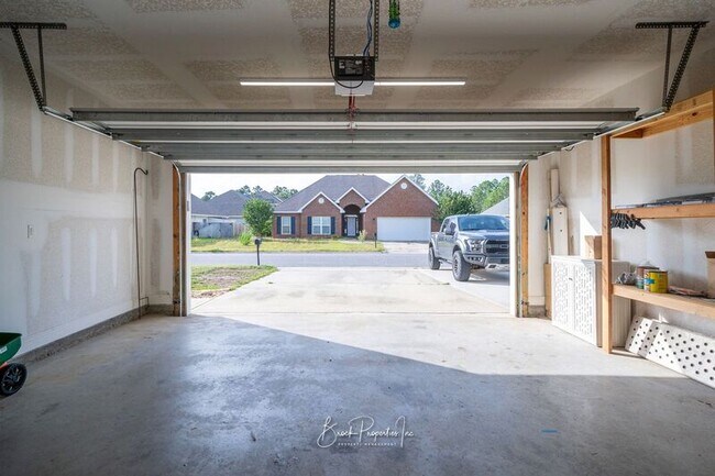 Building Photo - 8753 Bradfield Dr