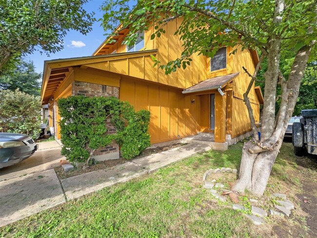 Building Photo - 10403 Golden Meadow Dr