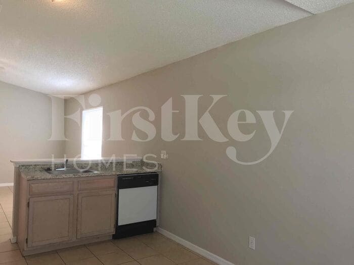 Building Photo - 7575 Groveoak Dr