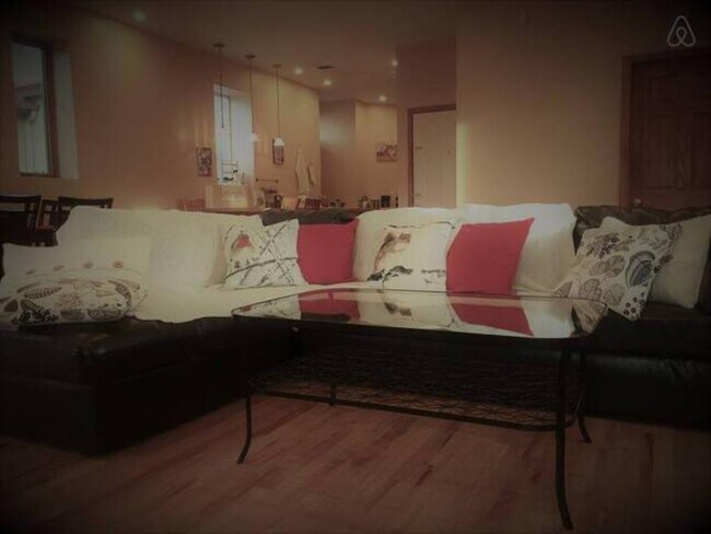 Building Photo - 4523 Harrison Pl