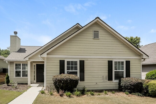 Building Photo - 505 Walnut Woods Dr